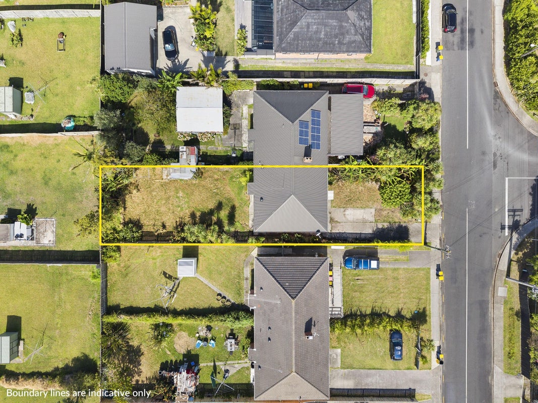 69 Roberts Avenue, Bayswater, Auckland - Carousel 2