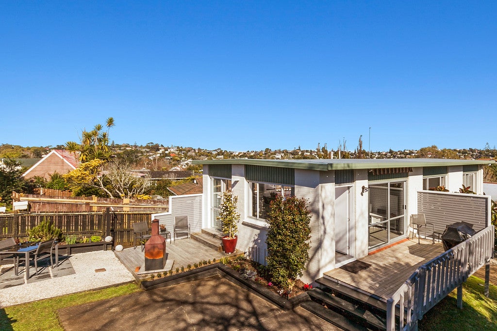 1/15 Geoffrey Road, Torbay, Auckland - Carousel 19