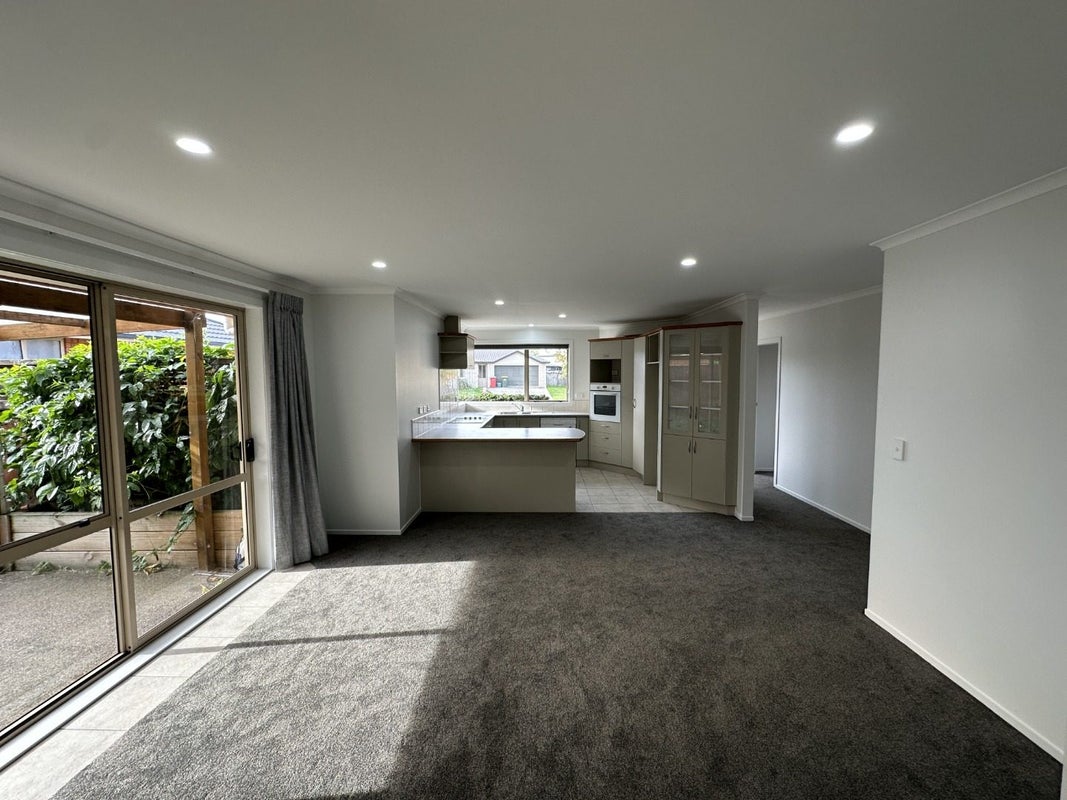 30 Mickelson Avenue, Rototuna, Hamilton - Carousel 2