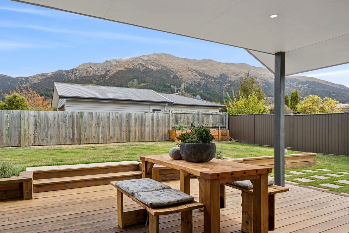 21 Timsfield Drive, Lake Hawea - Carousel 2