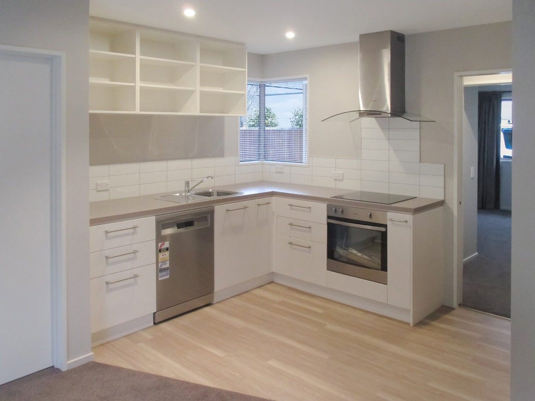 57B Champion Street, Edgeware, Christchurch - Carousel 2