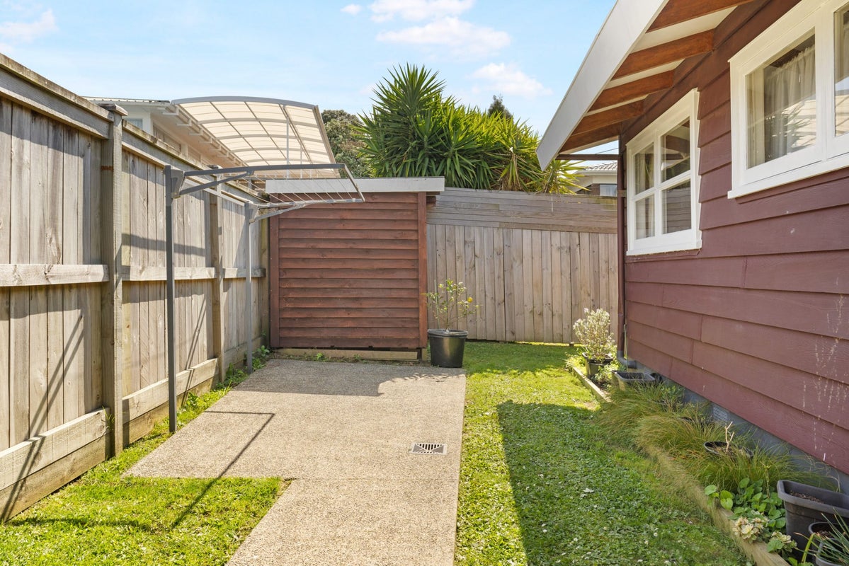 52B Tirimoana Road, Te Atatu South, Auckland - Carousel 31