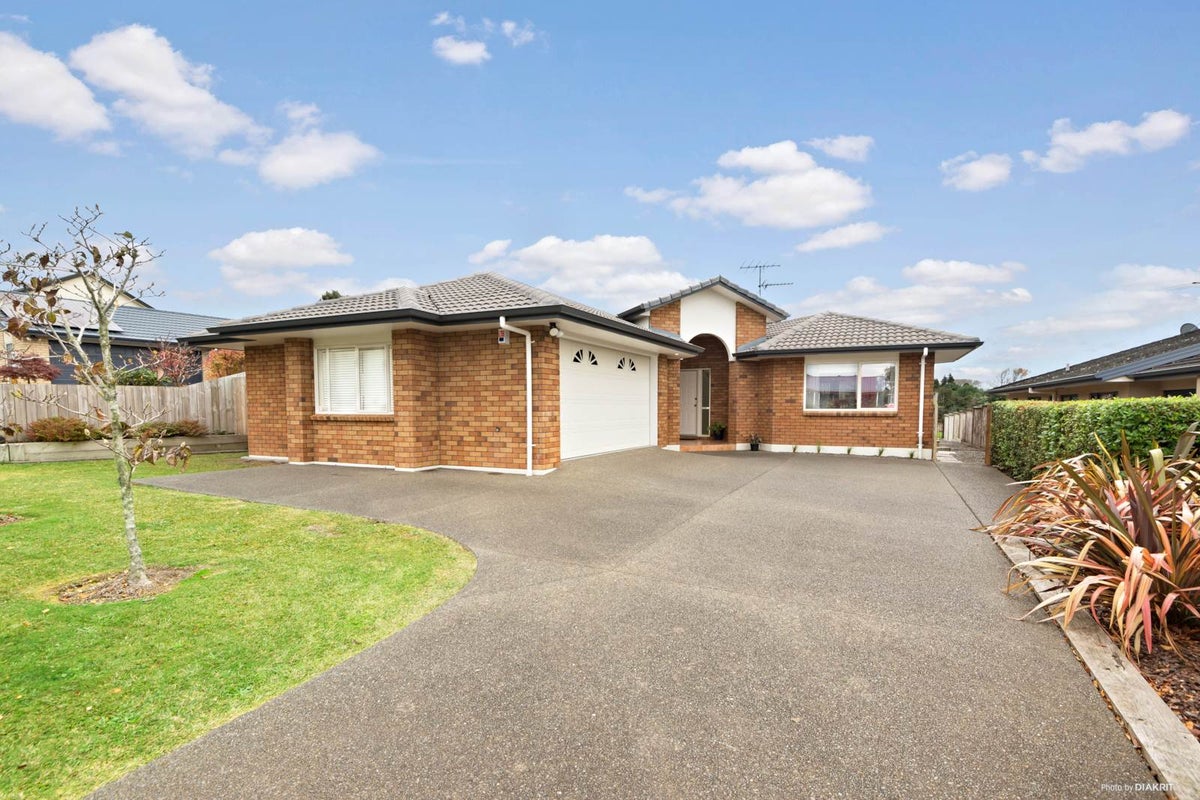 63 Elsie Drive, Waiuku, Waiuku - Carousel 1
