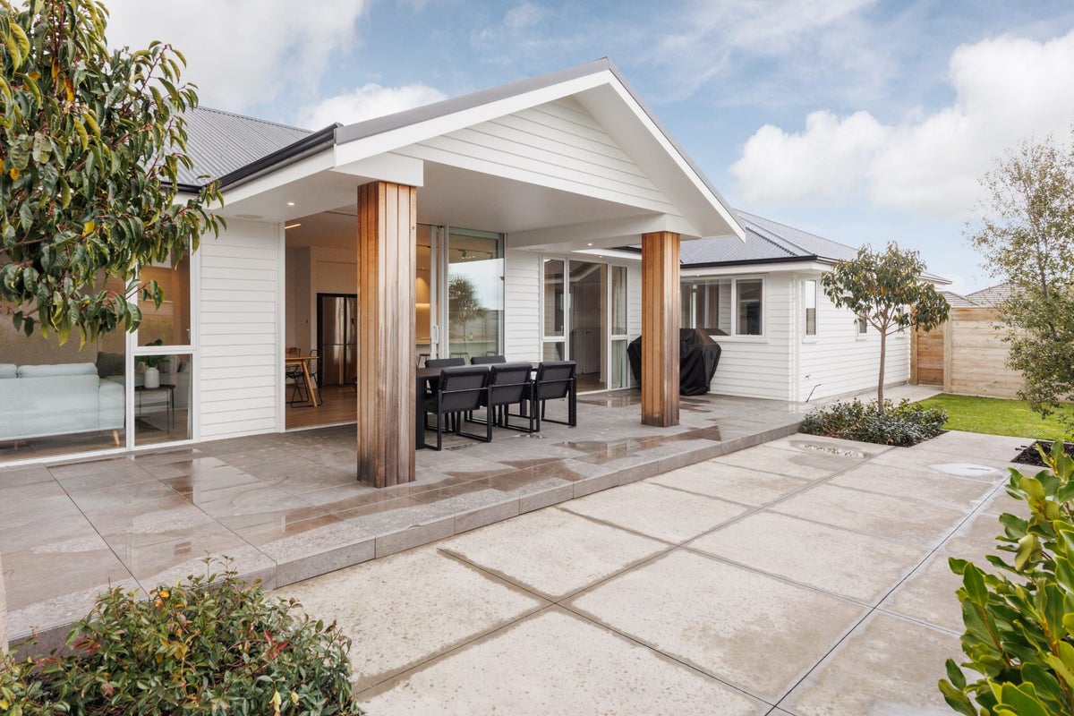36 Dogwood Way, Milson, Palmerston North - Carousel 2