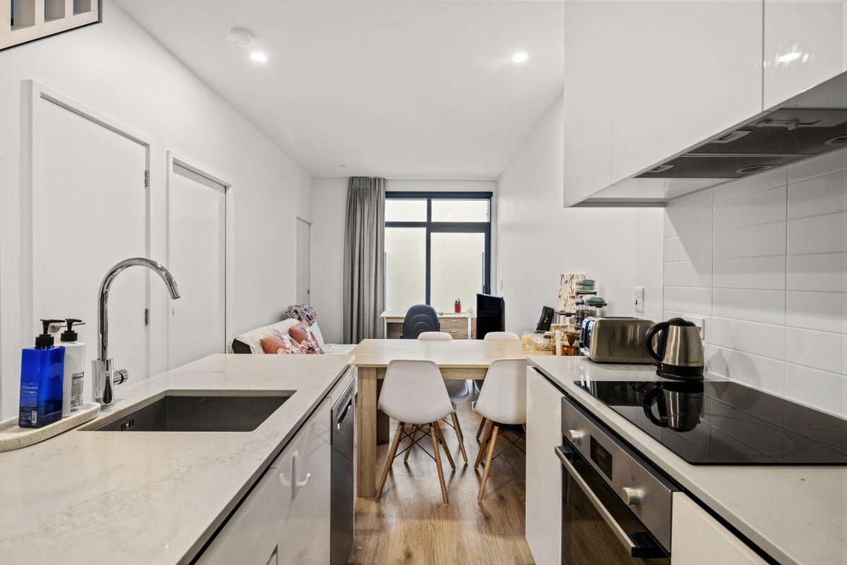 111/11 Jessie Street, Te Aro, Wellington, Wellington - Carousel 2