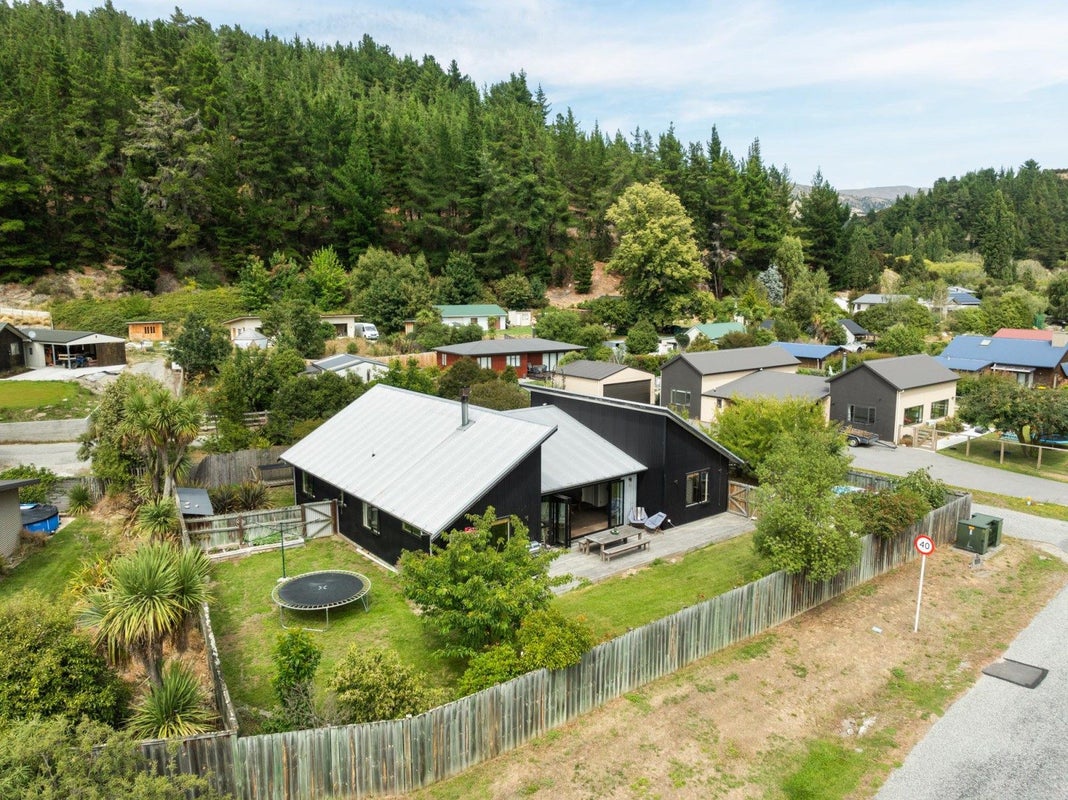 6 Kingan Road, Cromwell - Carousel 1