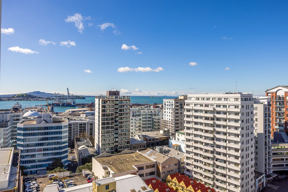 1616/10 Waterloo Quadrant, Auckland Central, Auckland - Carousel 2