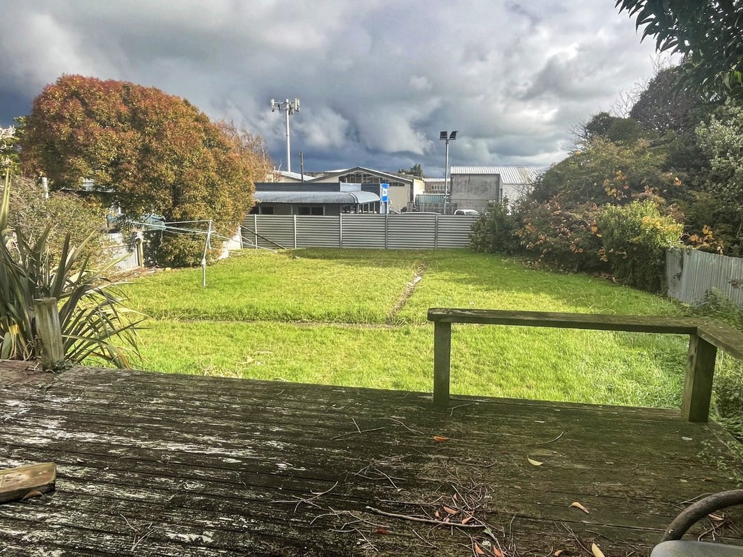12 Russell Street, Palmerston North, Palmerston North - Carousel 10