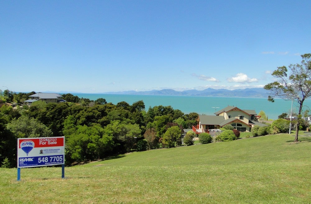 5 Van Beek Place, Ruby Bay, Mapua - Carousel 1