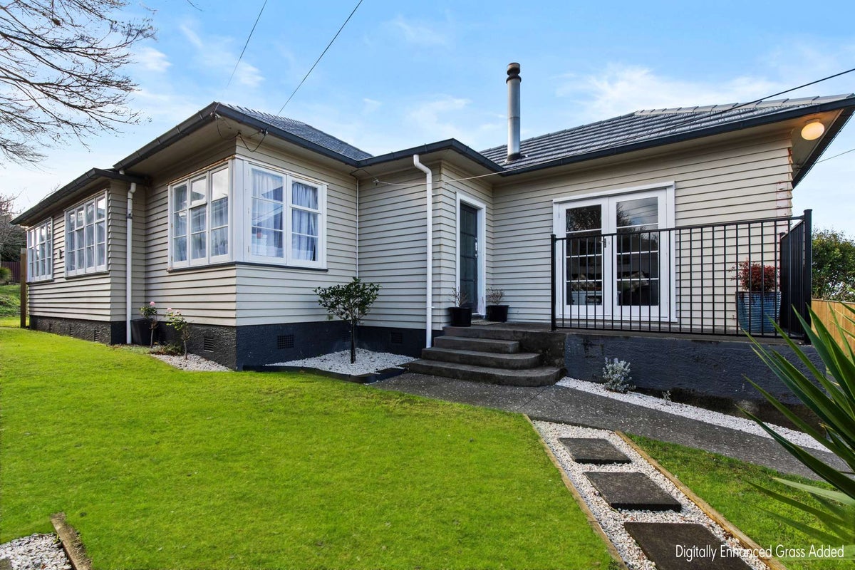 110 Gonville Avenue, Gonville, Whanganui - Carousel 1