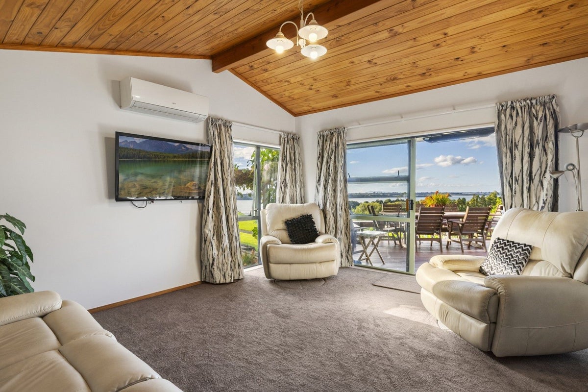 14/674L RANGINUI ROAD, Welcome Bay, Tauranga - Carousel 2