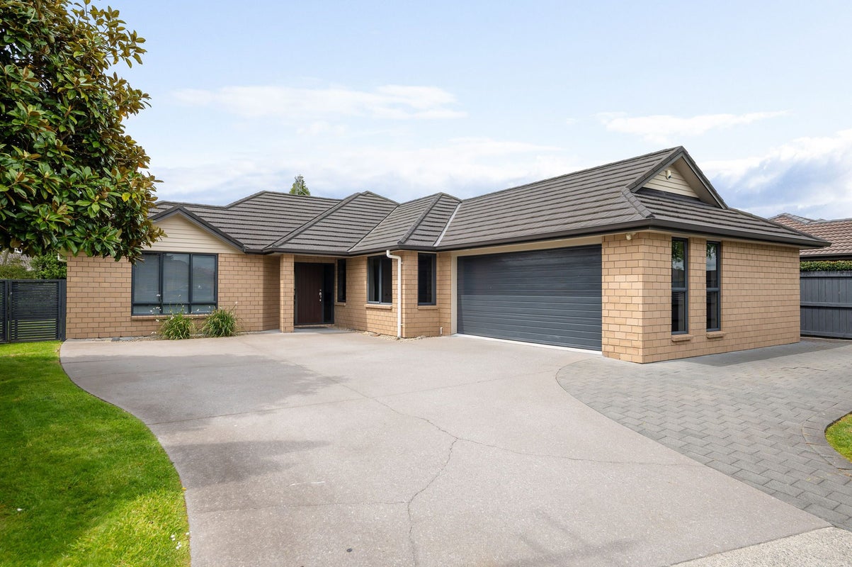 1 Holly Place, Rototuna North, Hamilton - Carousel 22
