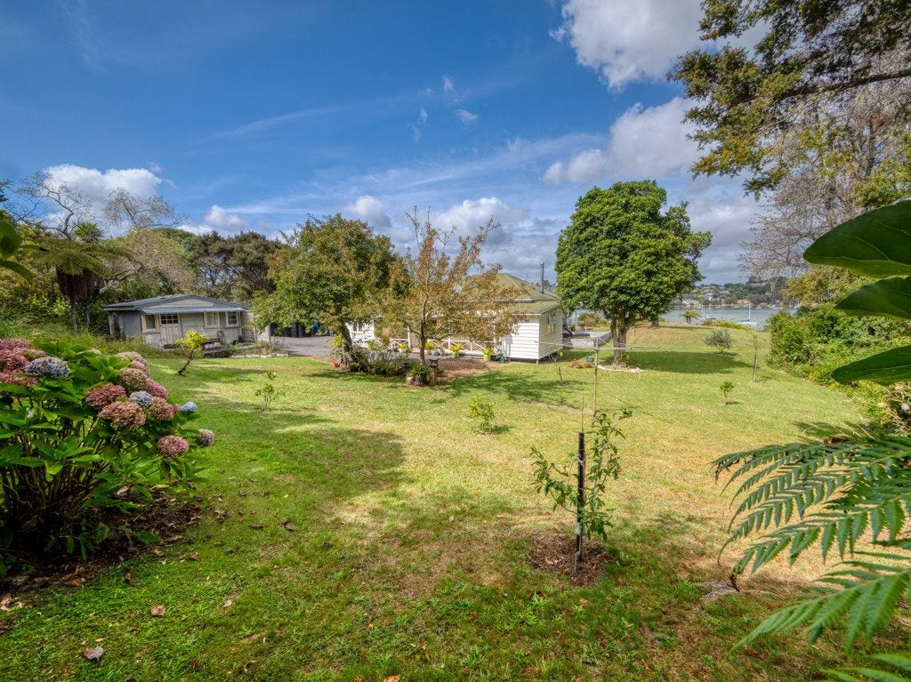 6 Tirairaka Terrace, Okiato, Russell - Carousel 38