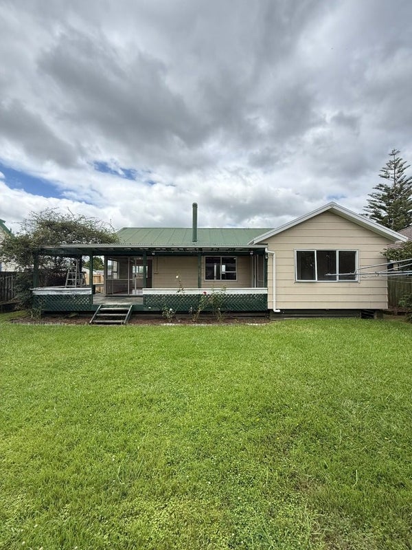 2/114 Clevedon Road, Papakura, Papakura - Carousel 2