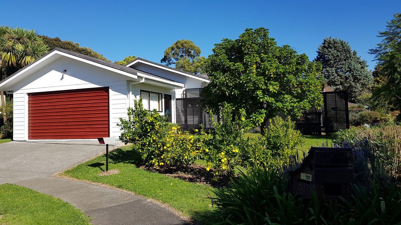 20 Magnolia Street, Outer Kaiti, Gisborne - Carousel 1