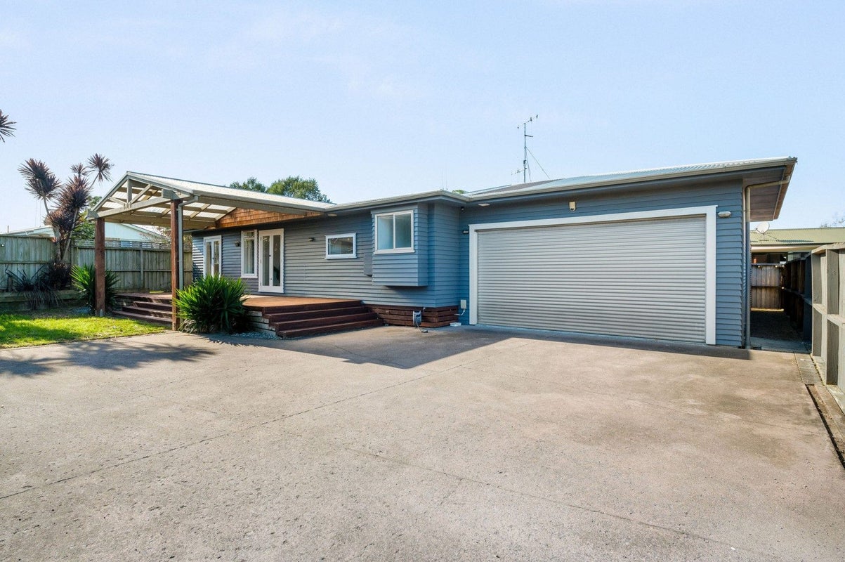 27 MacDonald Road, Glenview, Hamilton - Carousel 1
