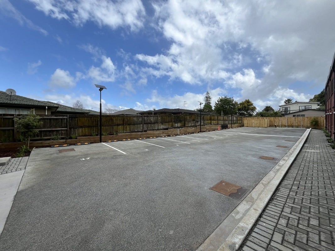 7/35 Crawford Avenue, Mangere Bridge, Auckland - Carousel 13