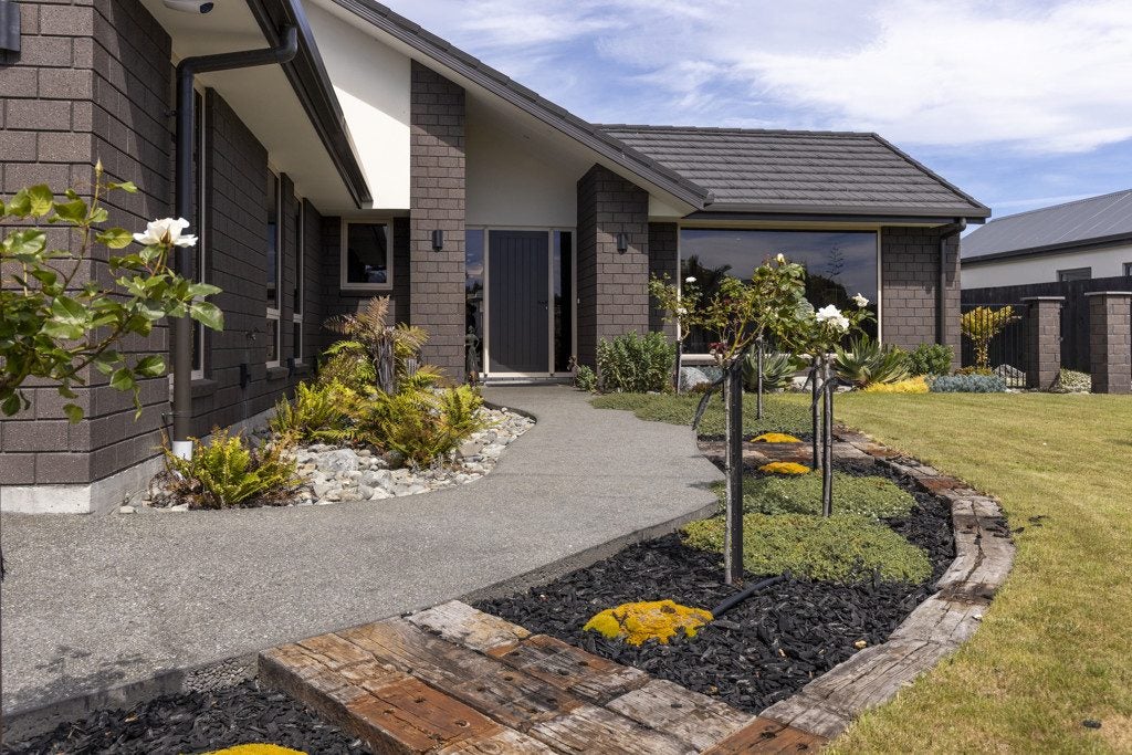 15 Rose Manor Drive, Springlands, Blenheim - Carousel 2