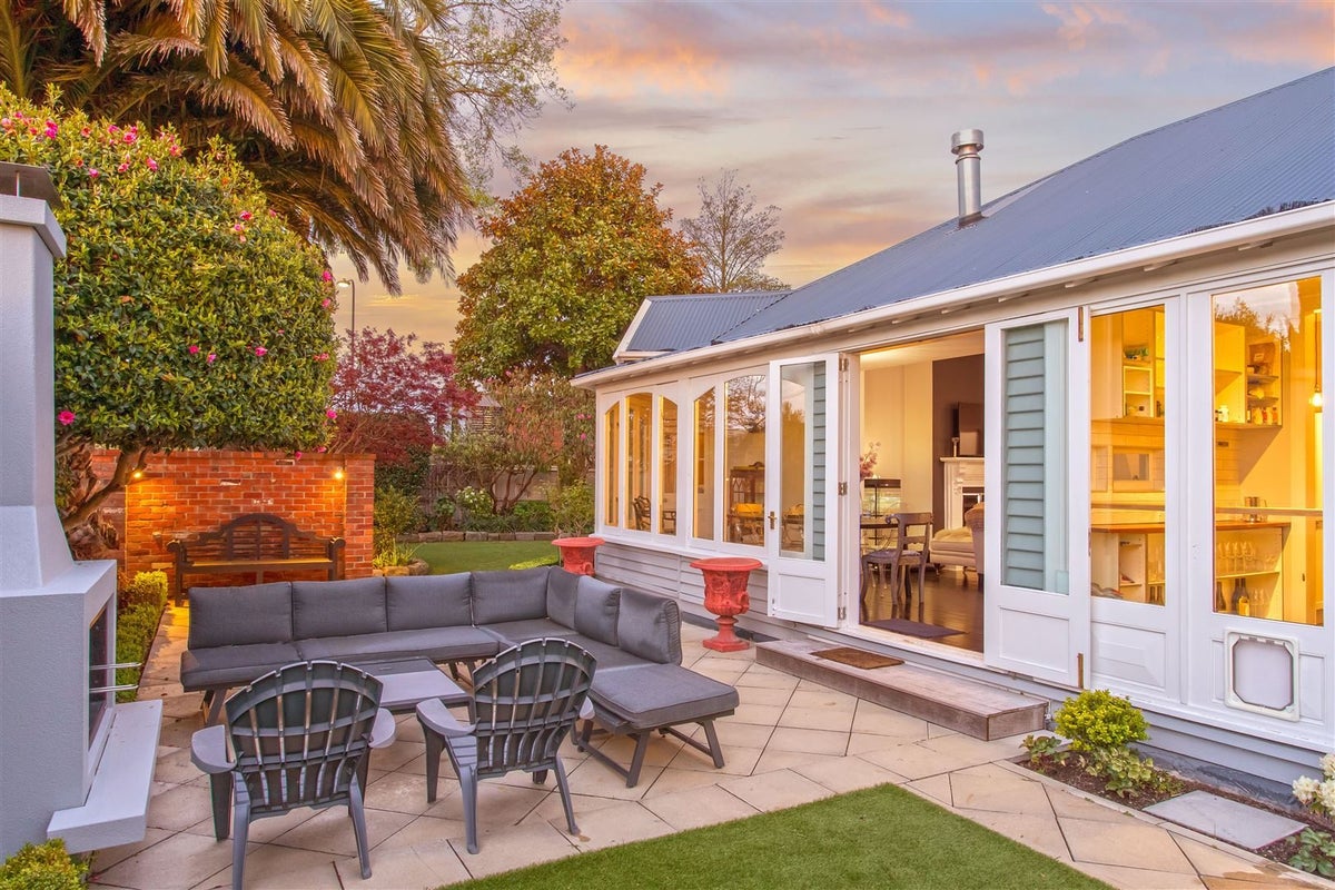 121 Winchester Street, Merivale, Christchurch - Carousel 2