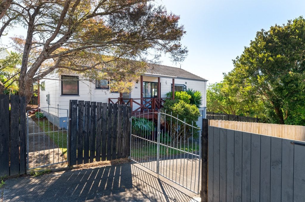 1/60 Solar Road, Glen Eden, Auckland - Carousel 1