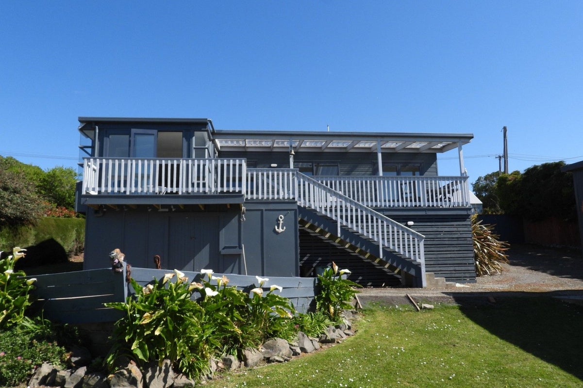19 Nasmyth Street, Kakanui - Carousel 1
