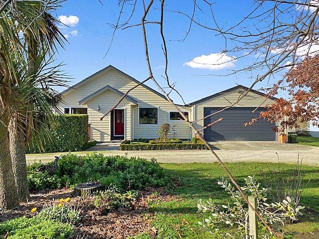 89 Balcairn Amberley Road, Balcairn, Amberley - Carousel 1