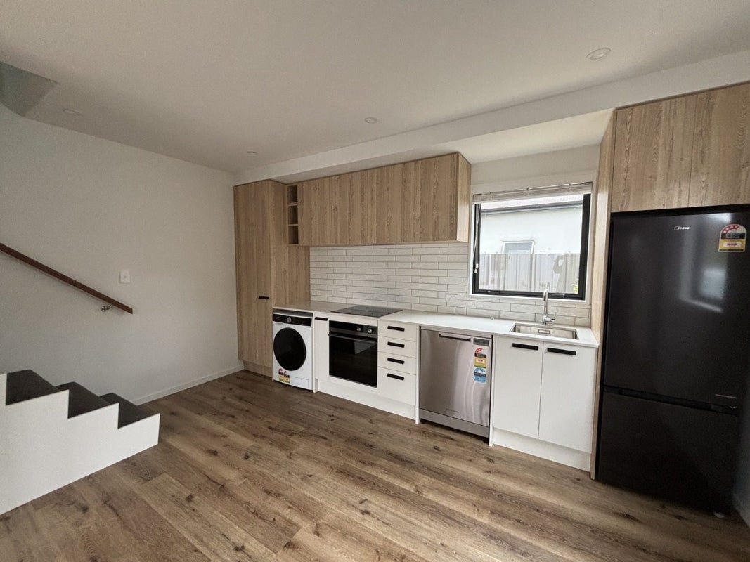 3/30 Cornwall Street, St Albans, Christchurch - Carousel 2
