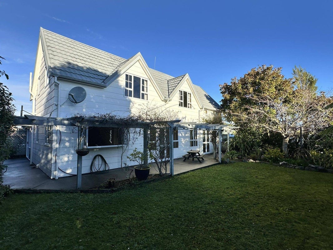 16 Alpine View, Hokitika - Carousel 2