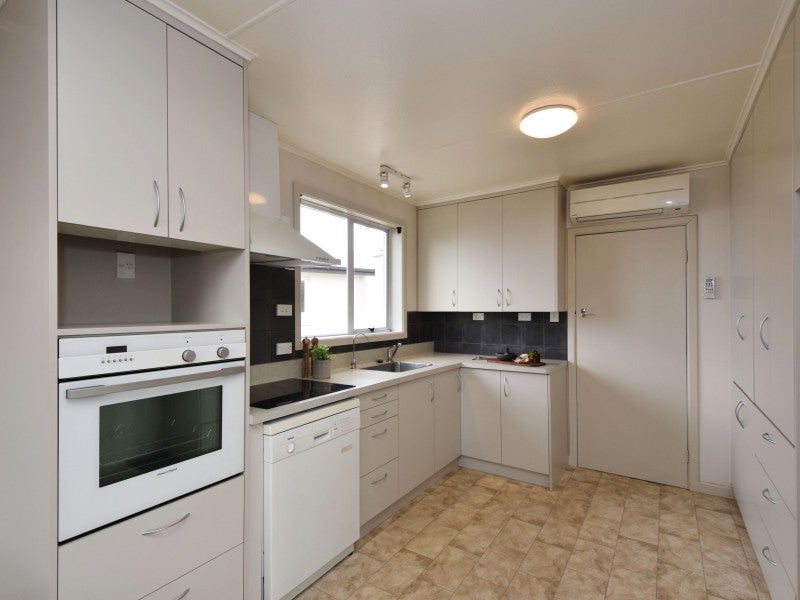 29 West Street, Hawthorndale, Invercargill - Carousel 2