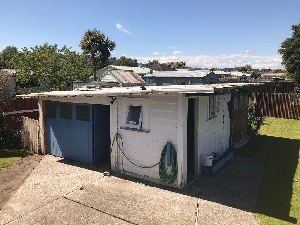 13 Kiwi Street, Whanganui East, Whanganui - Carousel 2