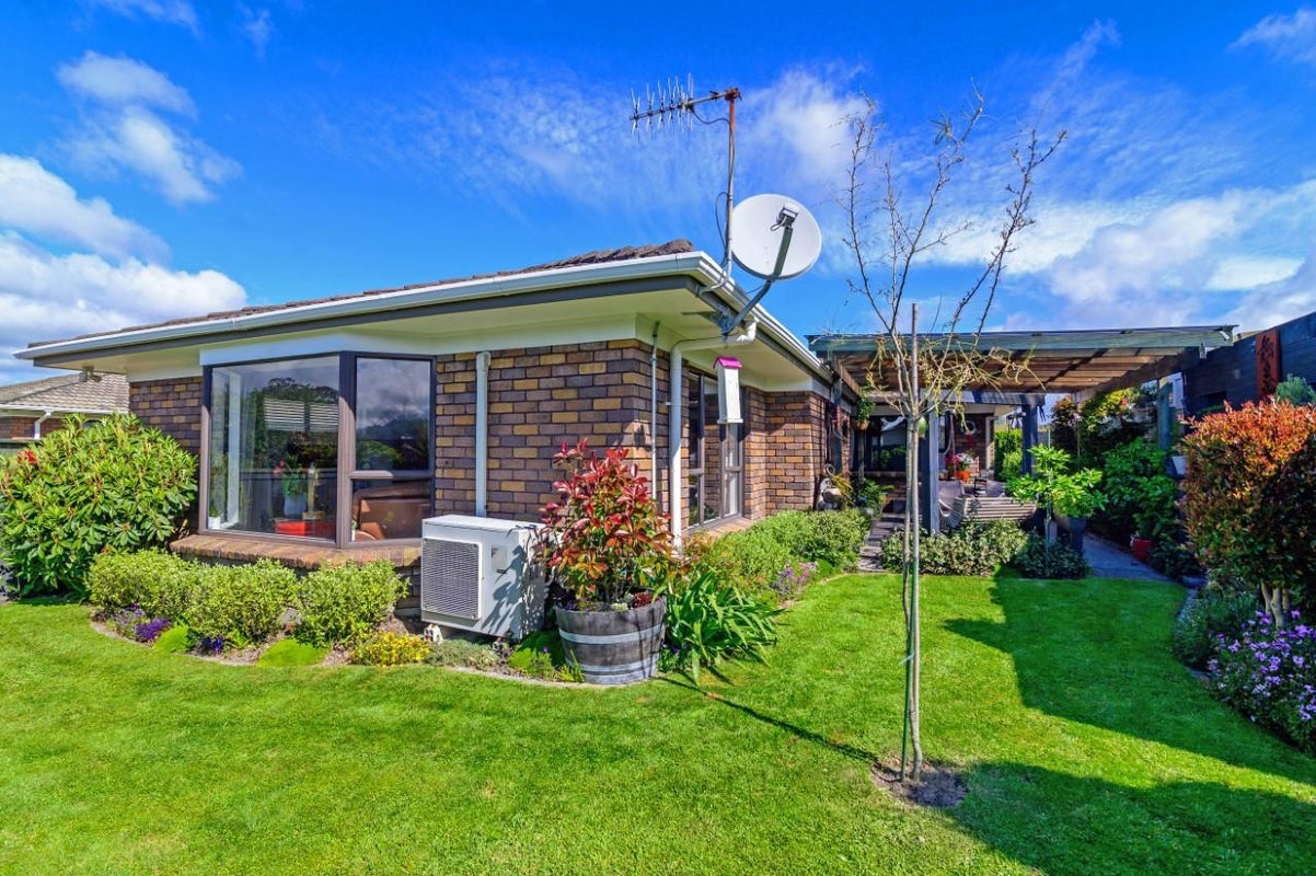 20 Holland Street, Glenholme, Rotorua - Carousel 20