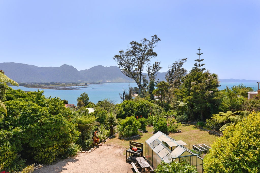 21 Gibbs Road, Collingwood - Carousel 2