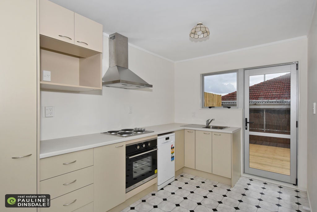 2/3 Station RD, KAMO, WHANGAREI - Carousel 1