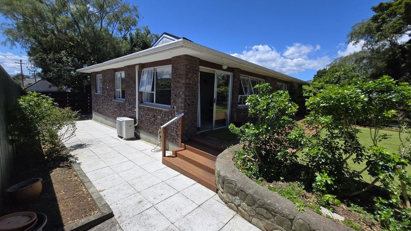 2/8 Islington Street, Trentham, Upper Hutt - Carousel 2