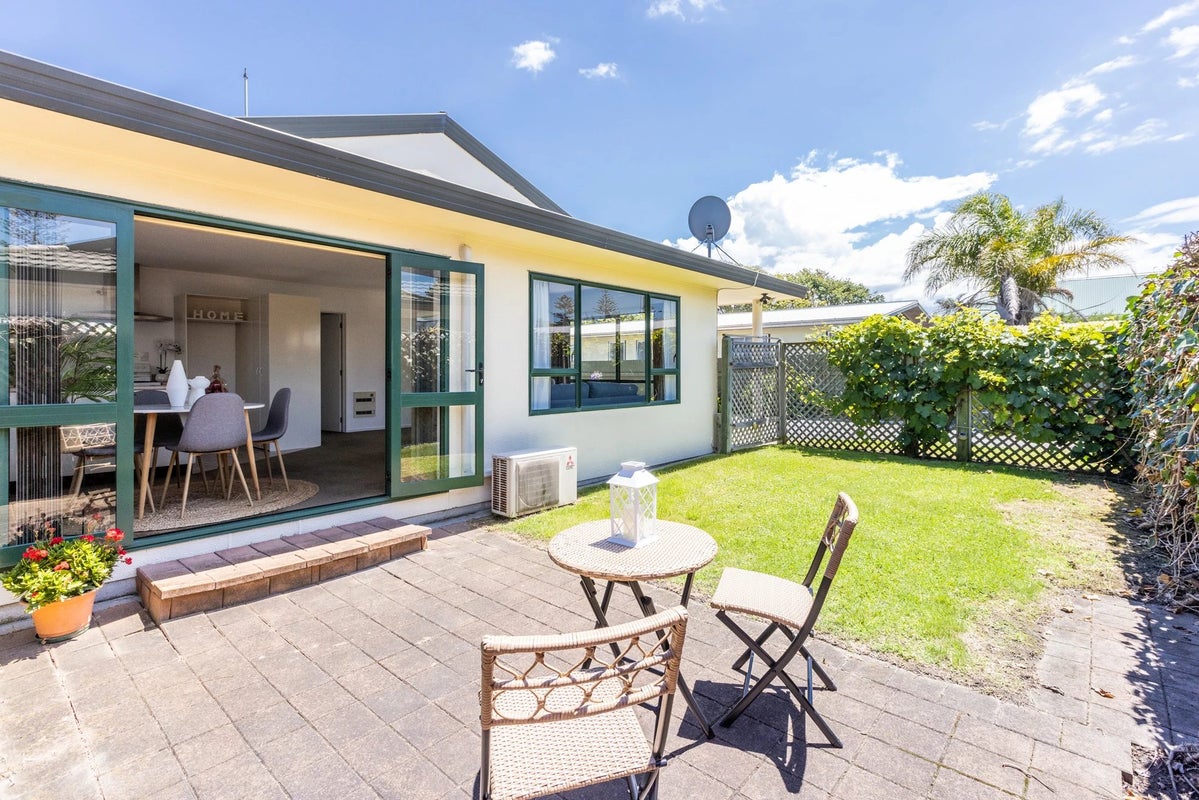 2/63 Mcgrath Street, Napier South, Napier - Carousel 1