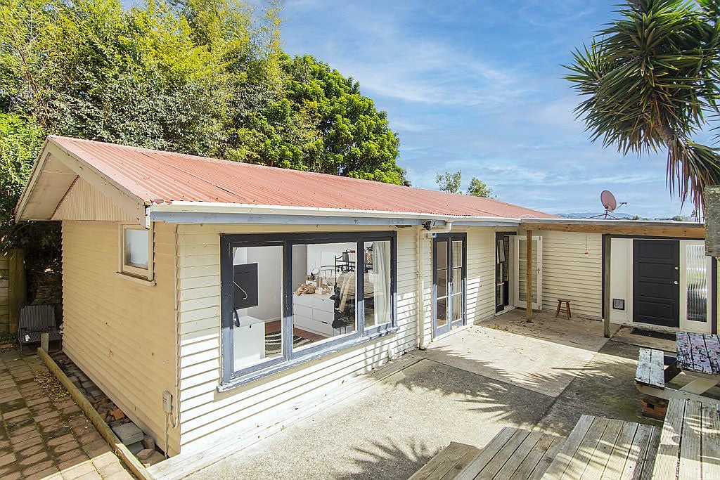 1125 Cameron Road, Gate Pa, Tauranga - Carousel 1