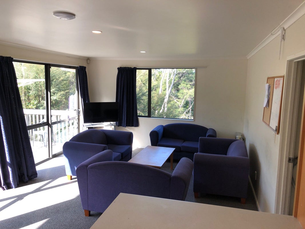 9 The Avenue, Albany, Auckland - Carousel 1