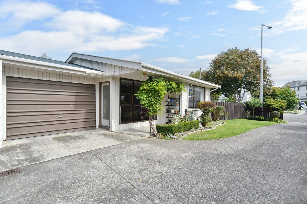 1/64 Roydvale Avenue, Burnside, Christchurch - Carousel 1