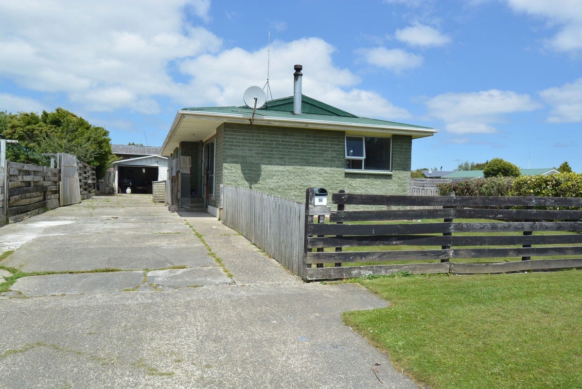 50 Paisley Street, Kew, Invercargill - Carousel 1