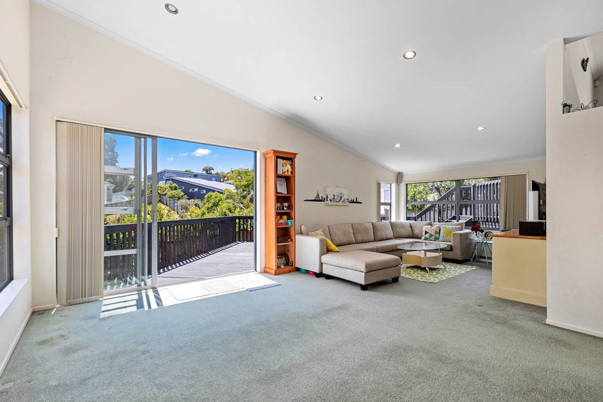 3 Hornbill Drive, Fairview Heights, Auckland - Carousel 1