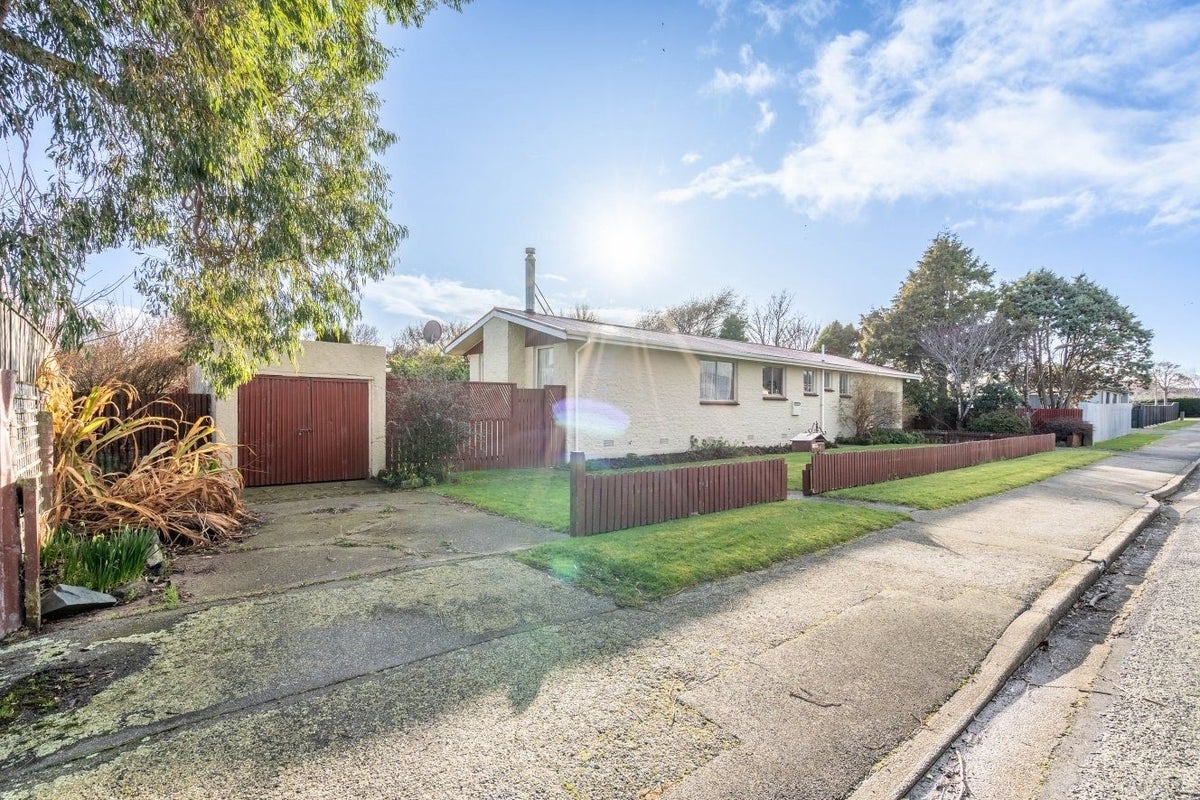 30 Hamilton Street, Strathern, Invercargill - Carousel 2