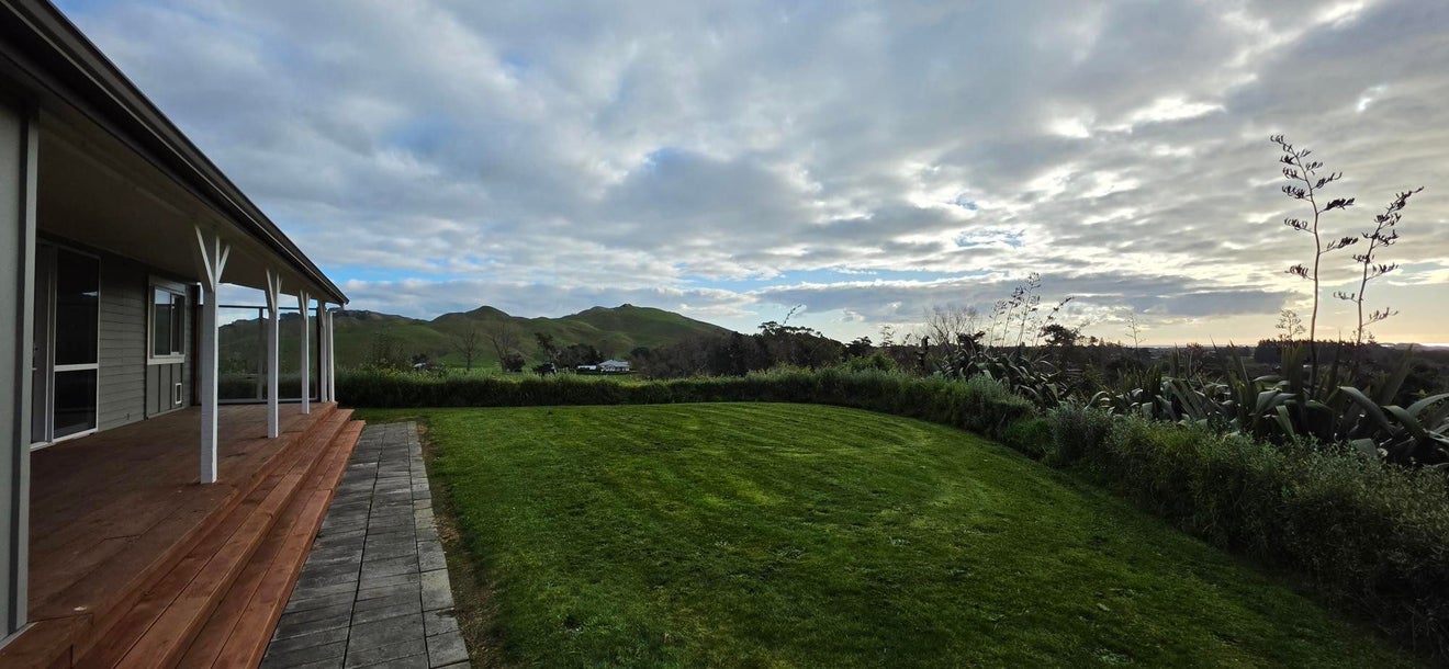139 South Manakau Road, Manakau, Otaki - Carousel 2
