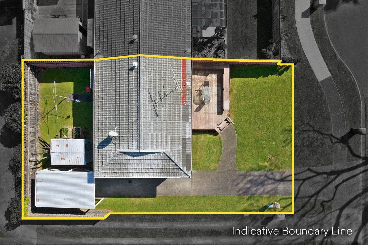 1/30 Waiari Road, Conifer Grove, Takanini - Carousel 1
