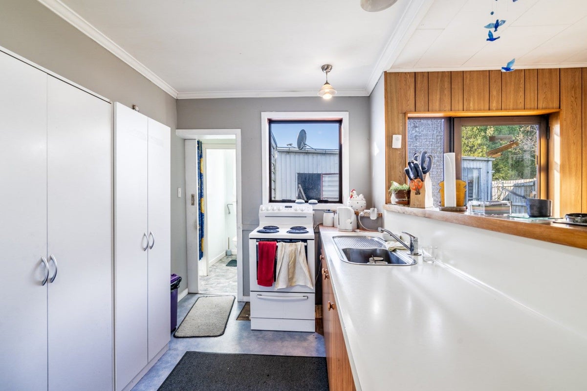 40 Johnston Street, Brixton, Waitara - Carousel 2