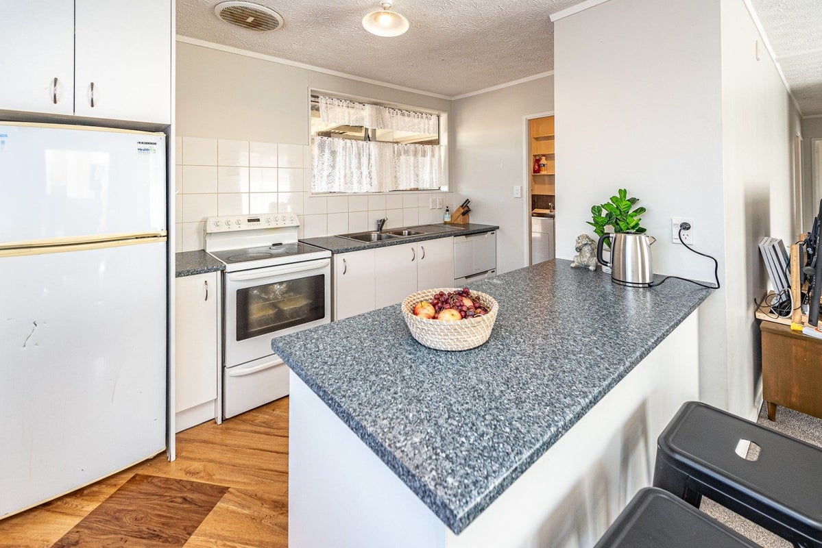 1/31 Willow Place, Aramoho, Whanganui - Carousel 2