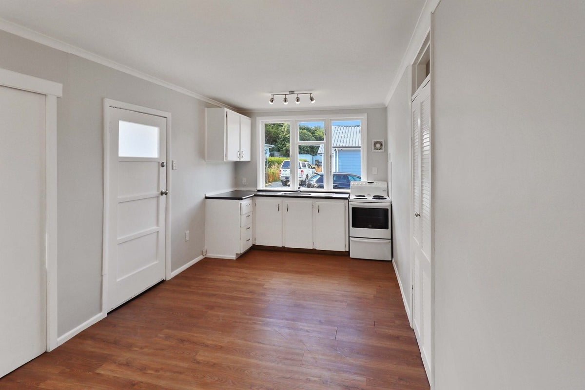 14 McGowan Road, Wainuiomata, Lower Hutt - Carousel 2