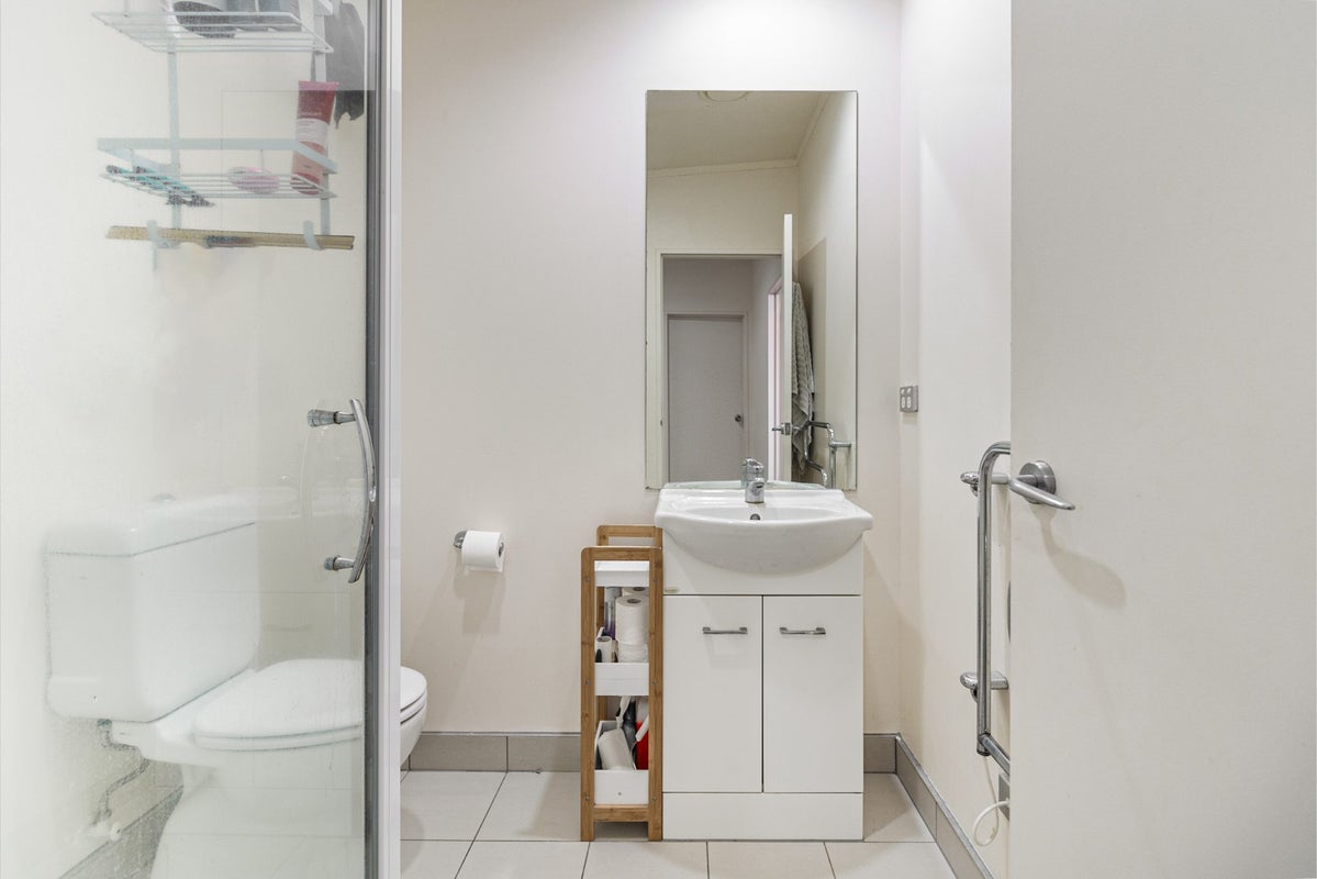25/3 Wagener Place, Mount Albert, Auckland - Carousel 9