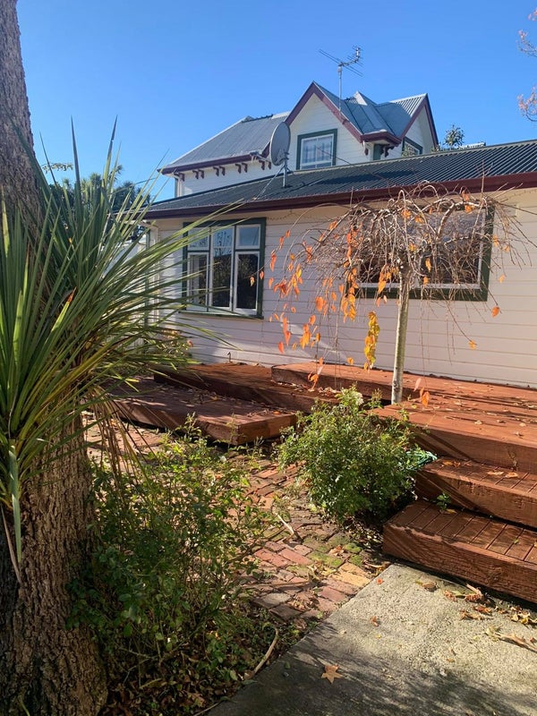 25A Cornwall Street, St Albans, Christchurch - Carousel 12