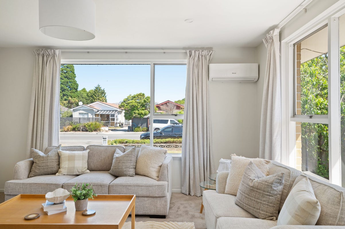 2/267 Woodham Road, Linwood, Christchurch - Carousel 1