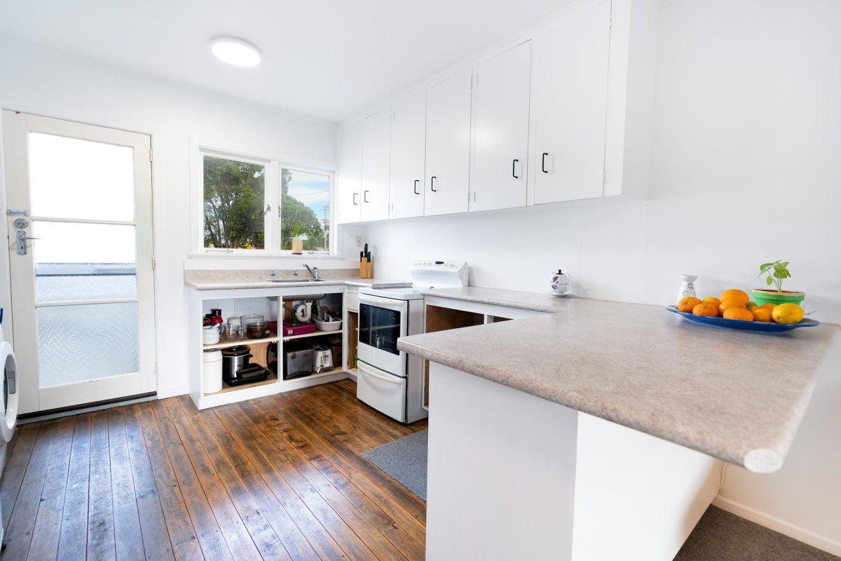 2/60 Cairnfield Road, Kensington, Whangarei - Carousel 2